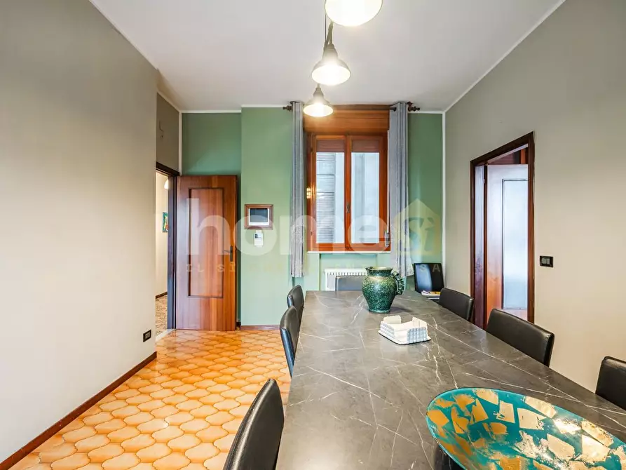 Immagine 9 di Appartamento in vendita  a Reggio Nell'emilia