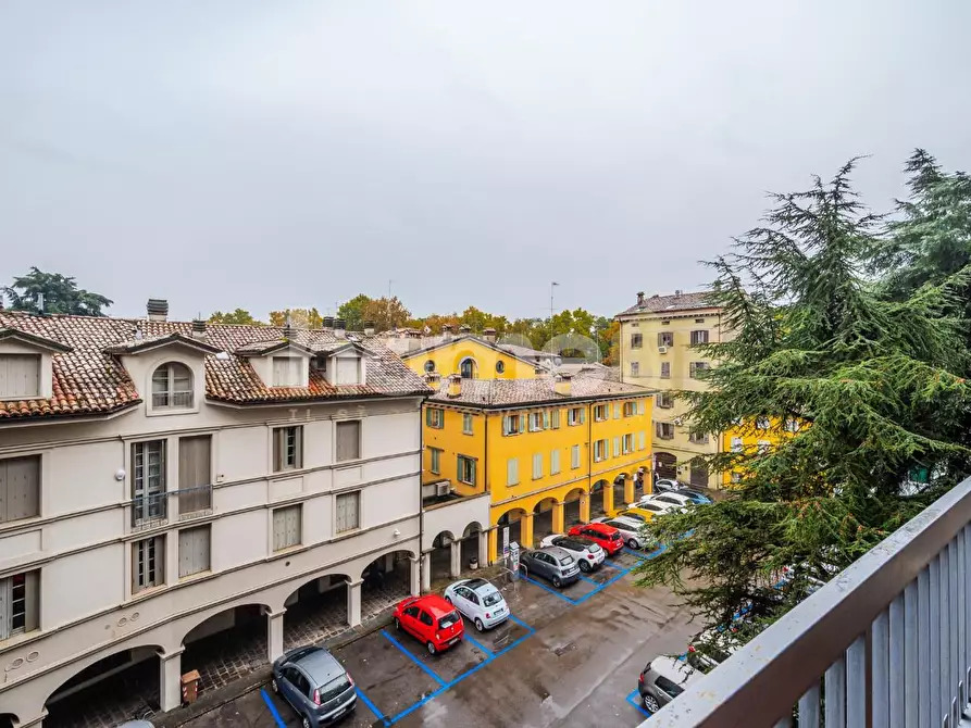 Immagine 39 di Appartamento in vendita  a Reggio Nell'emilia