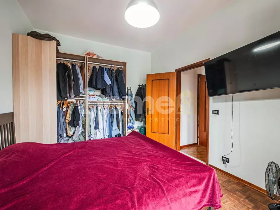 Immagine 24 di Appartamento in vendita  a Reggio Nell'emilia