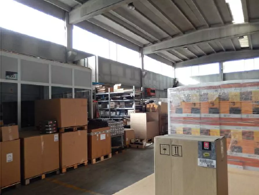 Immagine 9 di Capannone industriale in vendita  a Nichelino