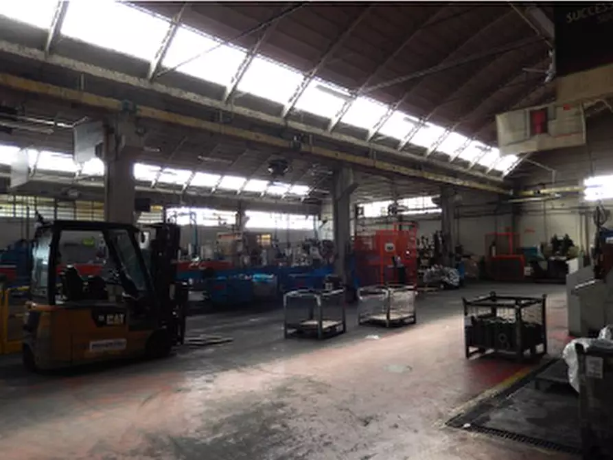Immagine 7 di Capannone industriale in vendita  a Nichelino