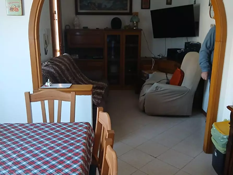 Immagine 5 di Appartamento in vendita  a Rosignano Marittimo