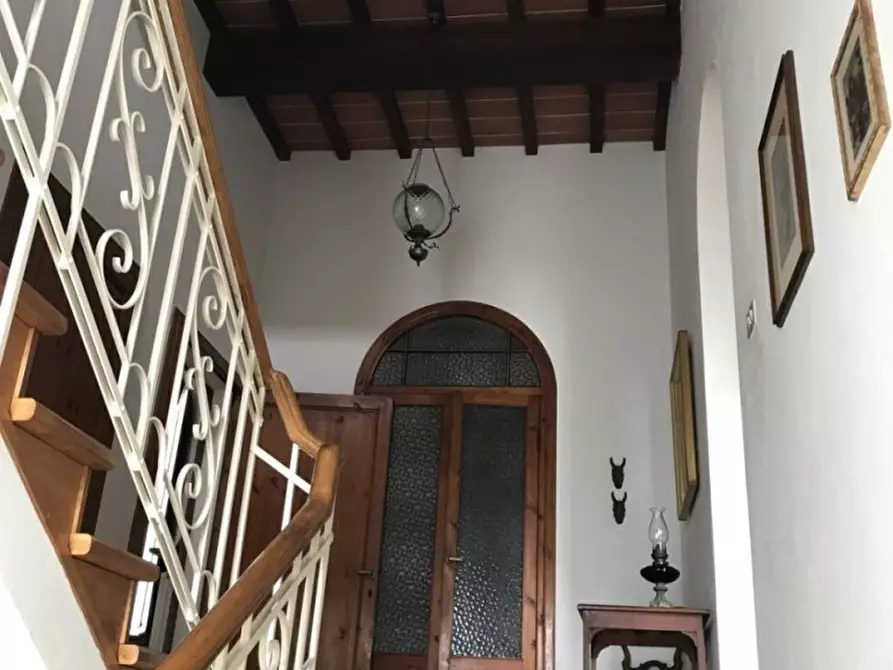 Immagine 17 di Villa in vendita  a Crespina Lorenzana