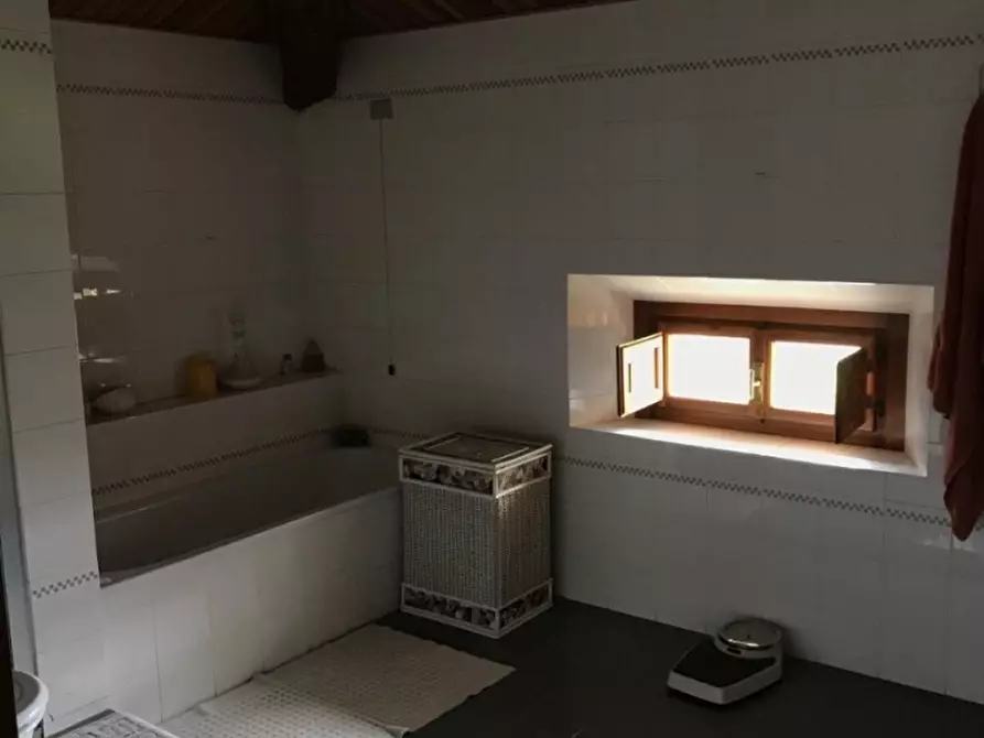 Immagine 20 di Villa in vendita  a Crespina Lorenzana