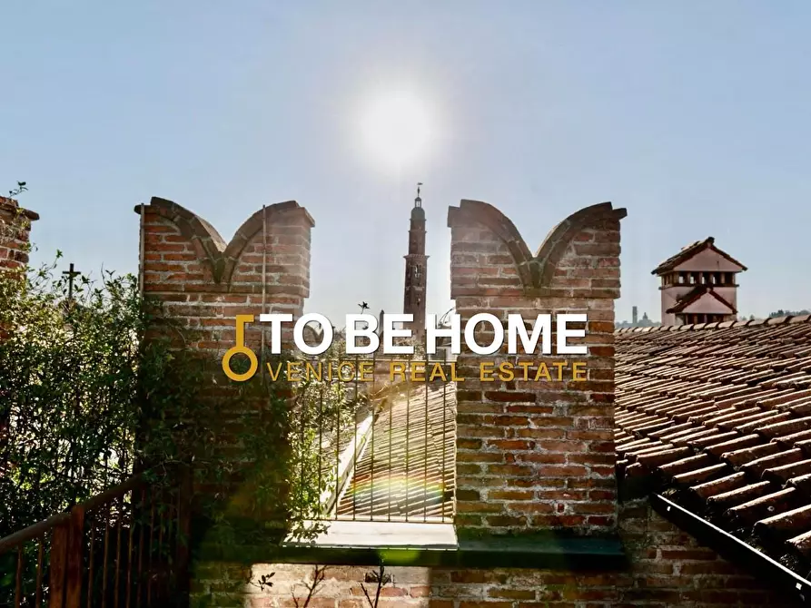 Immagine 34 di Mansarda in vendita  a Vicenza