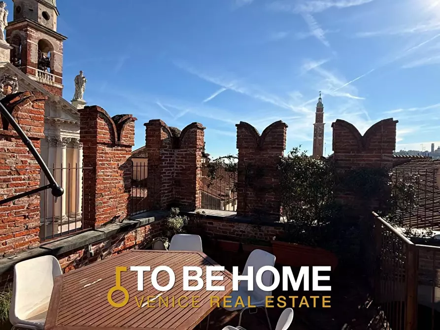 Immagine 31 di Mansarda in vendita  a Vicenza