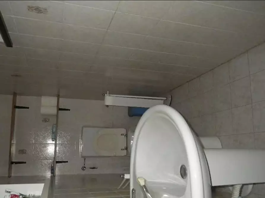 Immagine 12 di Laboratorio in vendita  a Rivarolo Canavese