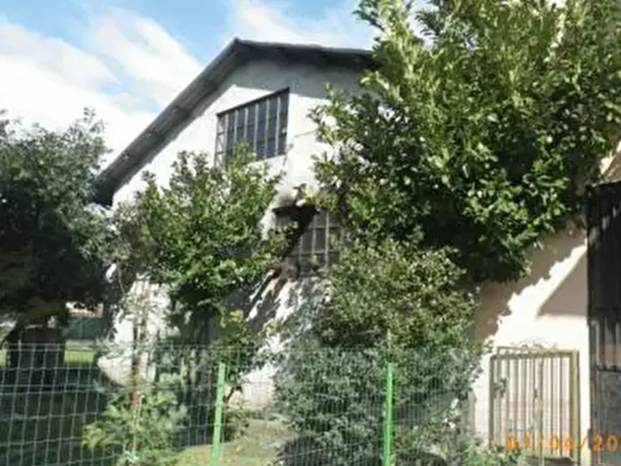 Immagine 5 di Laboratorio in vendita  a Rivarolo Canavese