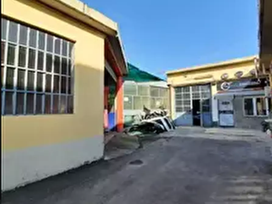 Immagine 15 di Laboratorio in vendita  a Torino