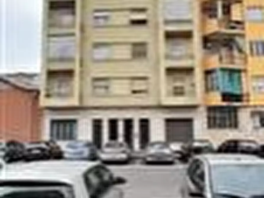 Immagine 3 di Negozio in vendita  a Moncalieri