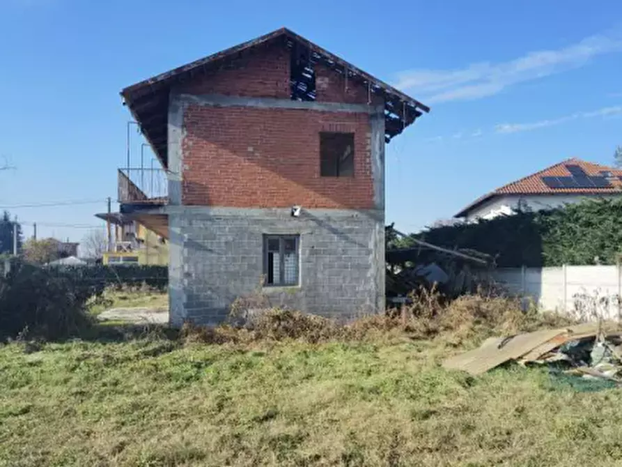 Immagine 4 di Magazzino in vendita  a Leini