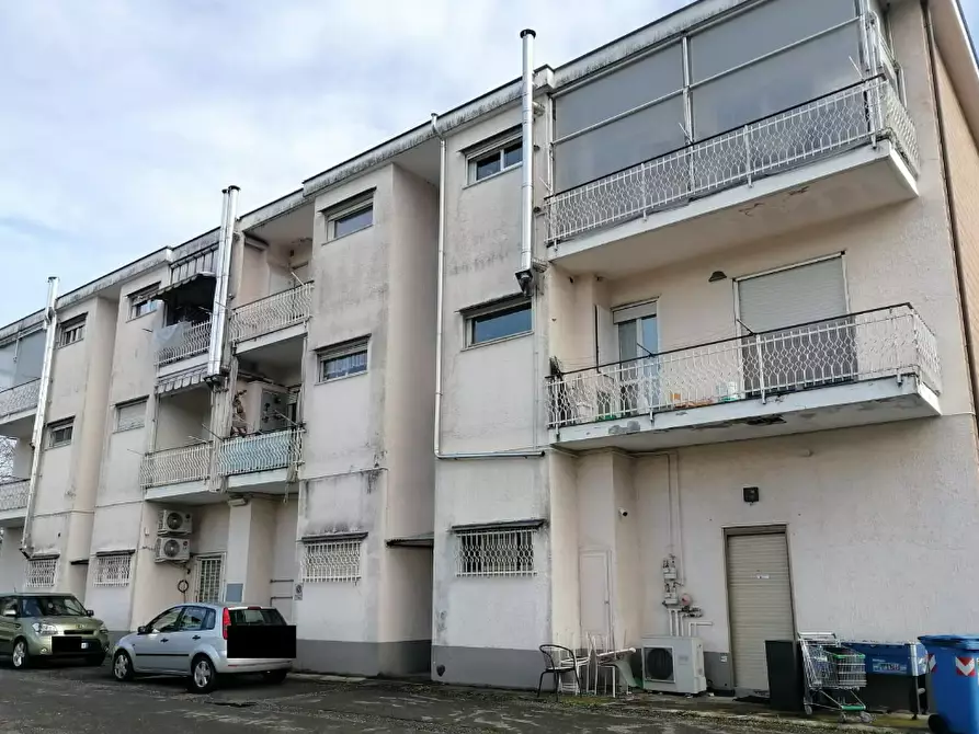 Immagine 2 di Appartamento in vendita  a Robassomero