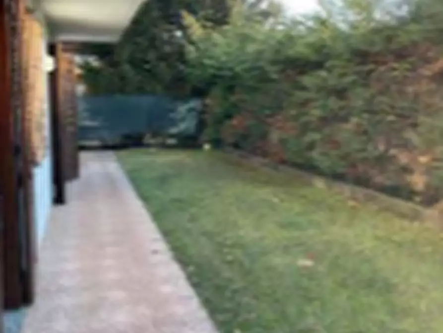 Immagine 2 di Appartamento in vendita  a Romano Canavese