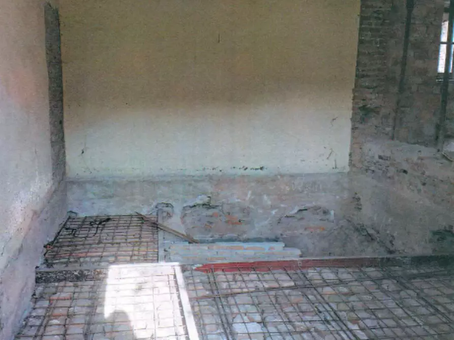 Immagine 6 di Terratetto in vendita  a Romano Canavese