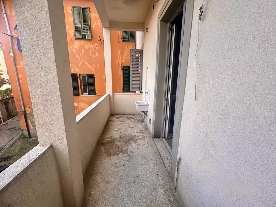 Immagine 21 di Appartamento in vendita  a Pontedera