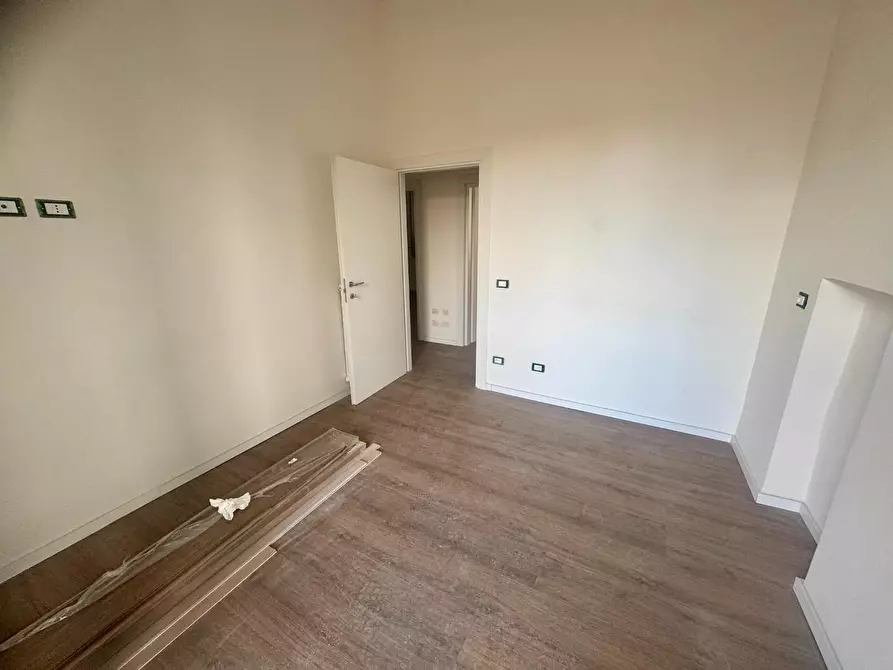 Immagine 18 di Appartamento in vendita  a Pontedera