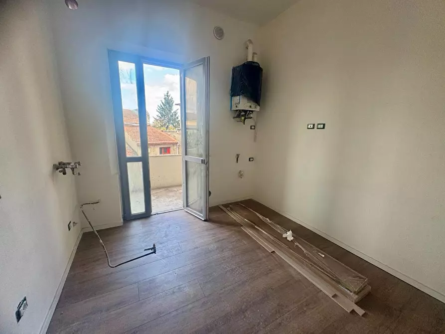 Immagine 17 di Appartamento in vendita  a Pontedera