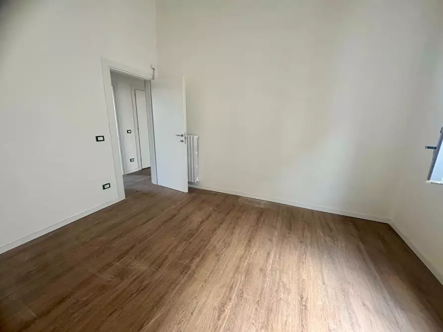 Immagine 15 di Appartamento in vendita  a Pontedera