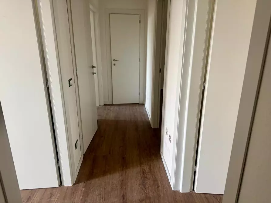 Immagine 23 di Appartamento in vendita  a Pontedera