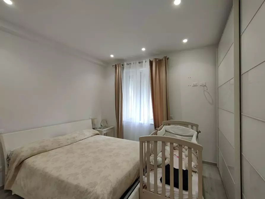 Immagine 6 di Appartamento in vendita  a Massa