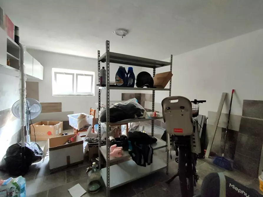 Immagine 13 di Appartamento in vendita  a Massa