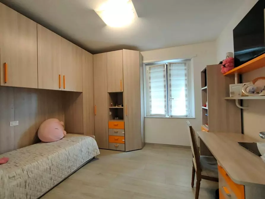 Immagine 9 di Appartamento in vendita  a Massa