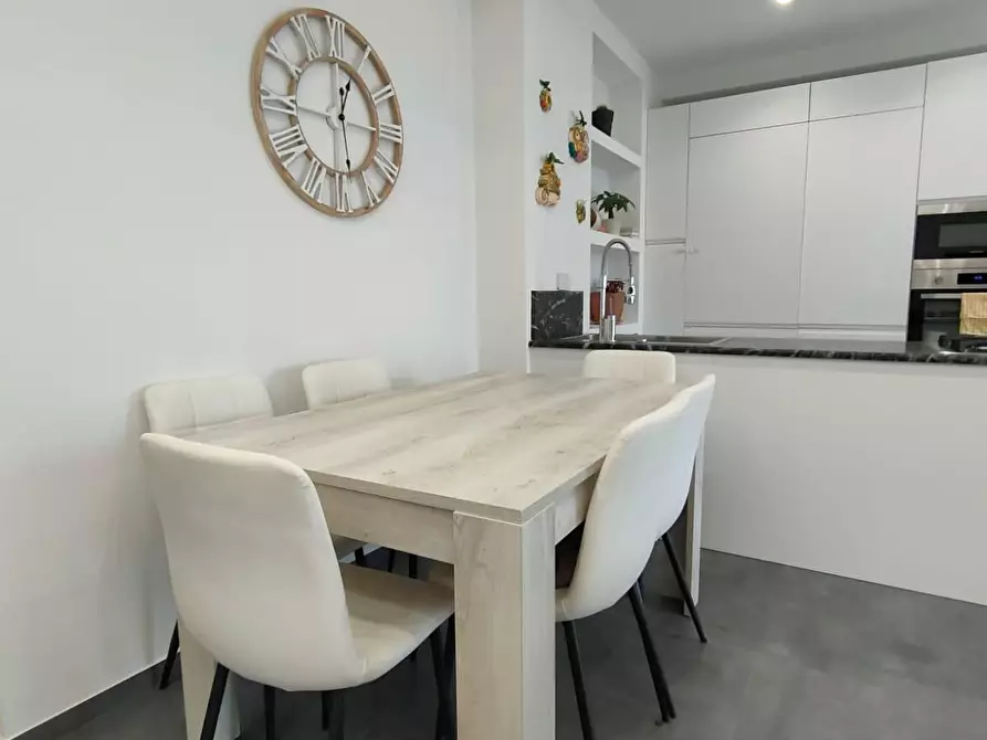 Immagine 4 di Appartamento in vendita  a Massa