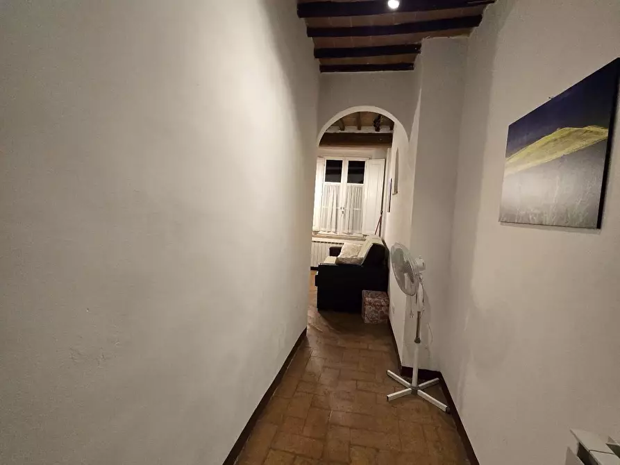 Immagine 5 di Appartamento in vendita  a Siena