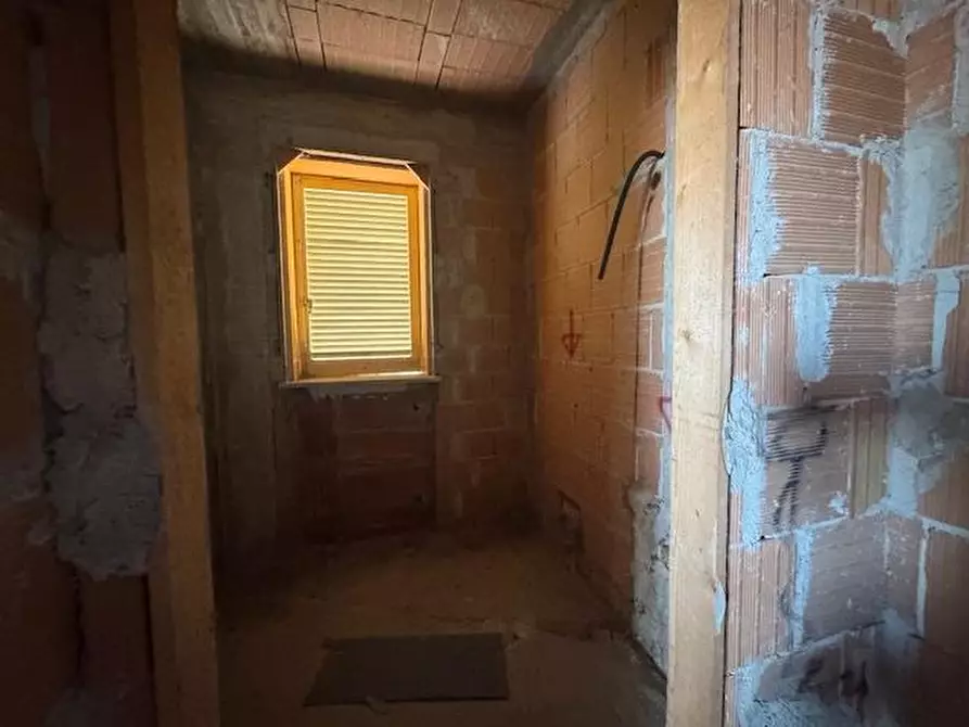 Immagine 7 di Appartamento in vendita  a Massa