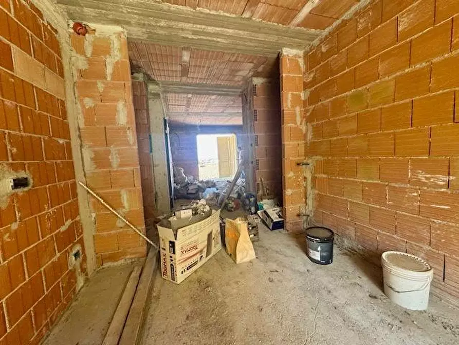 Immagine 19 di Appartamento in vendita  a Massa