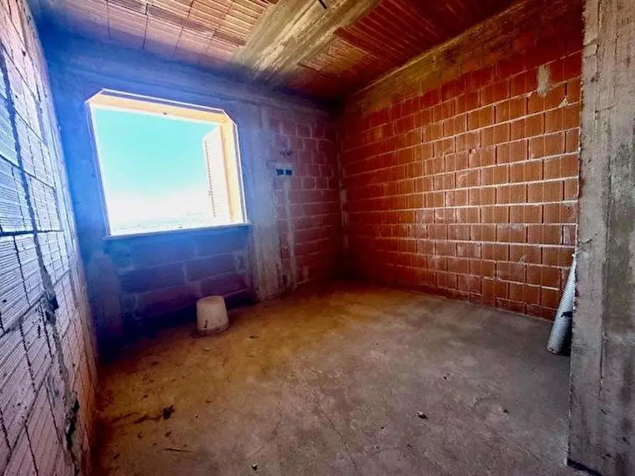 Immagine 18 di Appartamento in vendita  a Massa