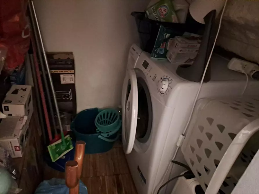 Immagine 13 di Appartamento in vendita  a Pisa