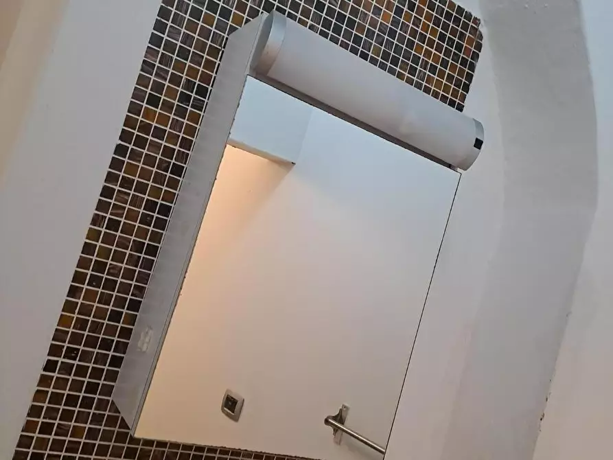 Immagine 11 di Appartamento in vendita  a Pisa