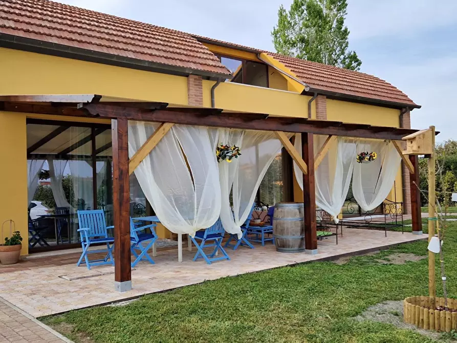 Immagine 3 di Casa semindipendente in vendita  a Campiglia Marittima