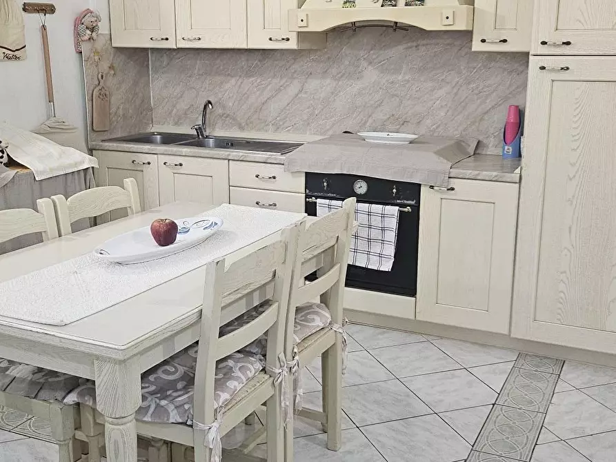 Immagine 5 di Appartamento in vendita  a Collesalvetti