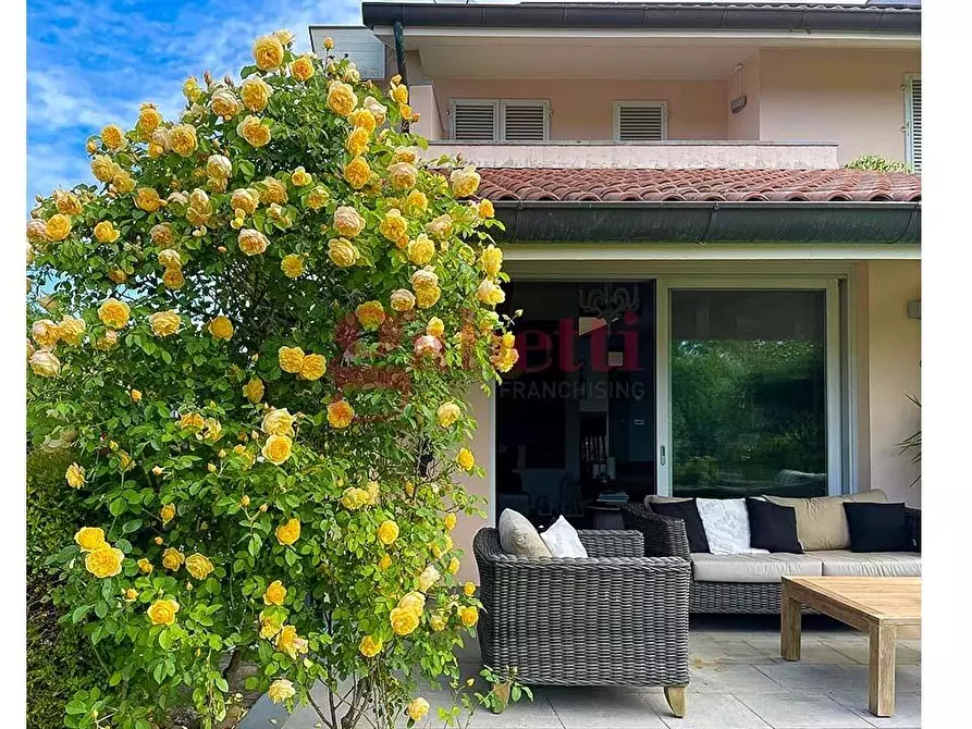 Immagine 48 di Casa bifamiliare in vendita  a Bientina