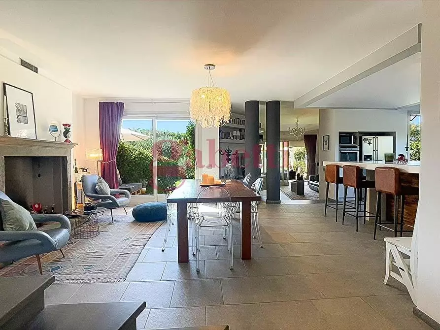 Immagine 1 di Casa bifamiliare in vendita  a Bientina