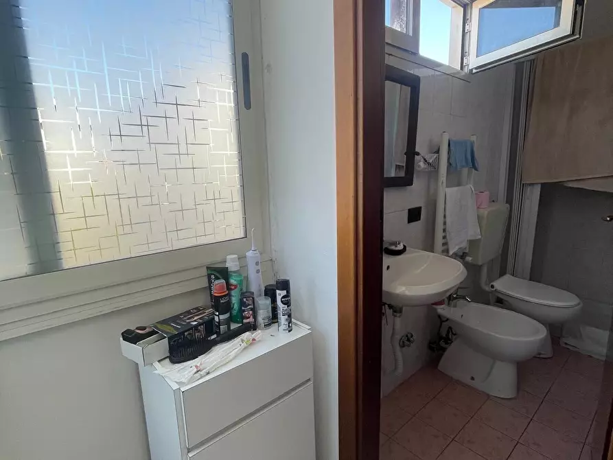 Immagine 6 di Appartamento in vendita  a Carrara