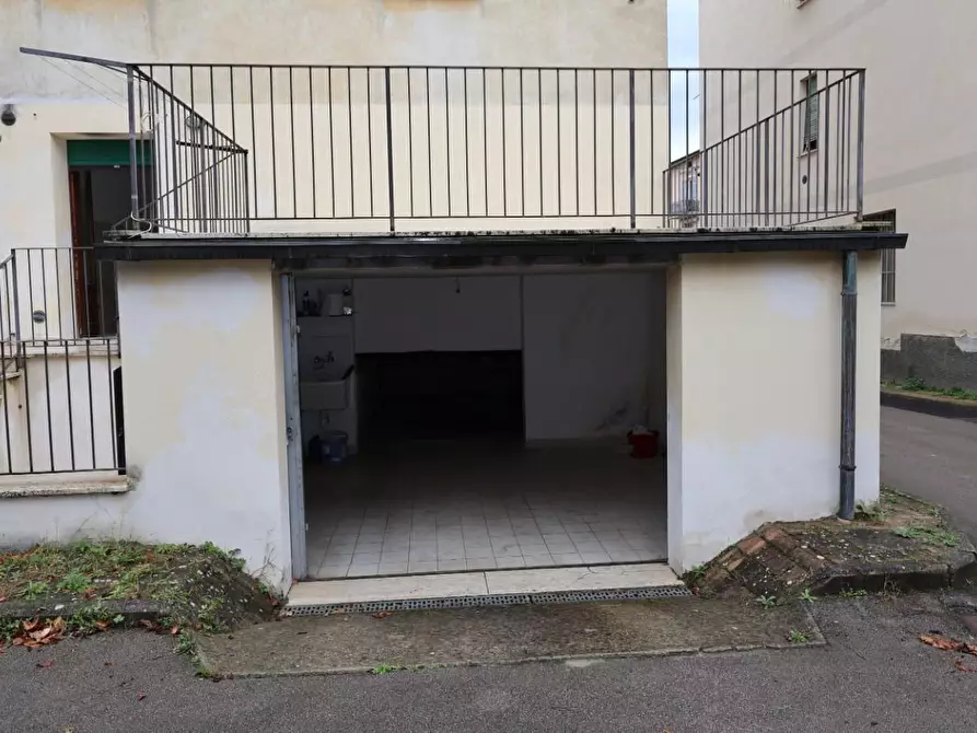 Immagine 14 di Appartamento in vendita  a Poggibonsi