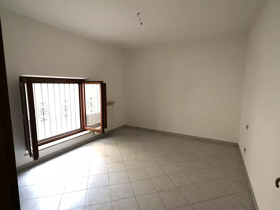 Immagine 10 di Appartamento in vendita  a Poggibonsi