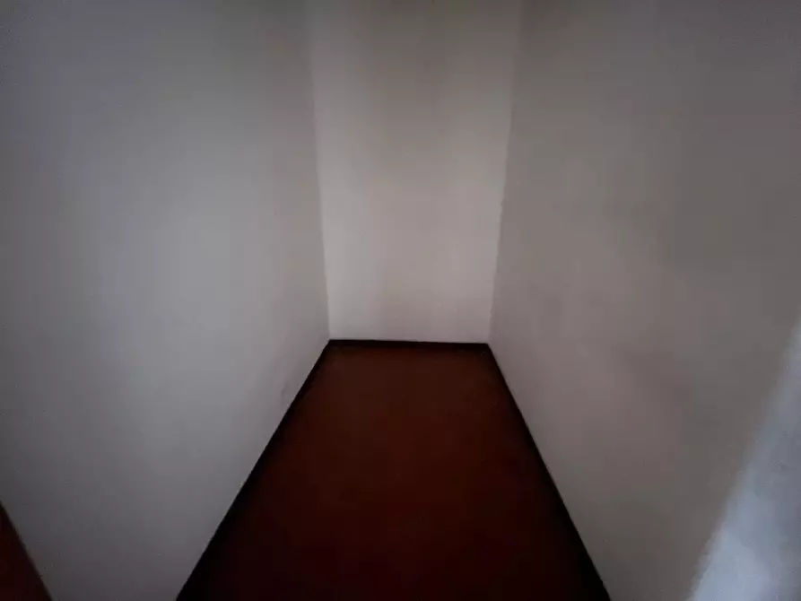 Immagine 4 di Appartamento in vendita  a Carrara