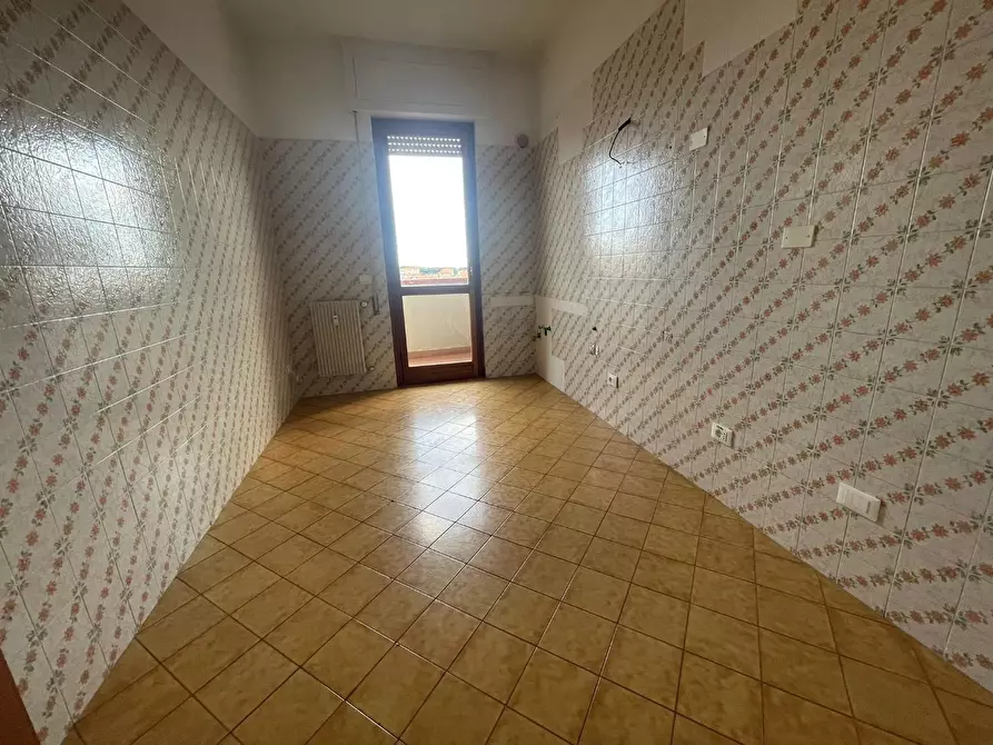 Immagine 7 di Appartamento in vendita  a Carrara