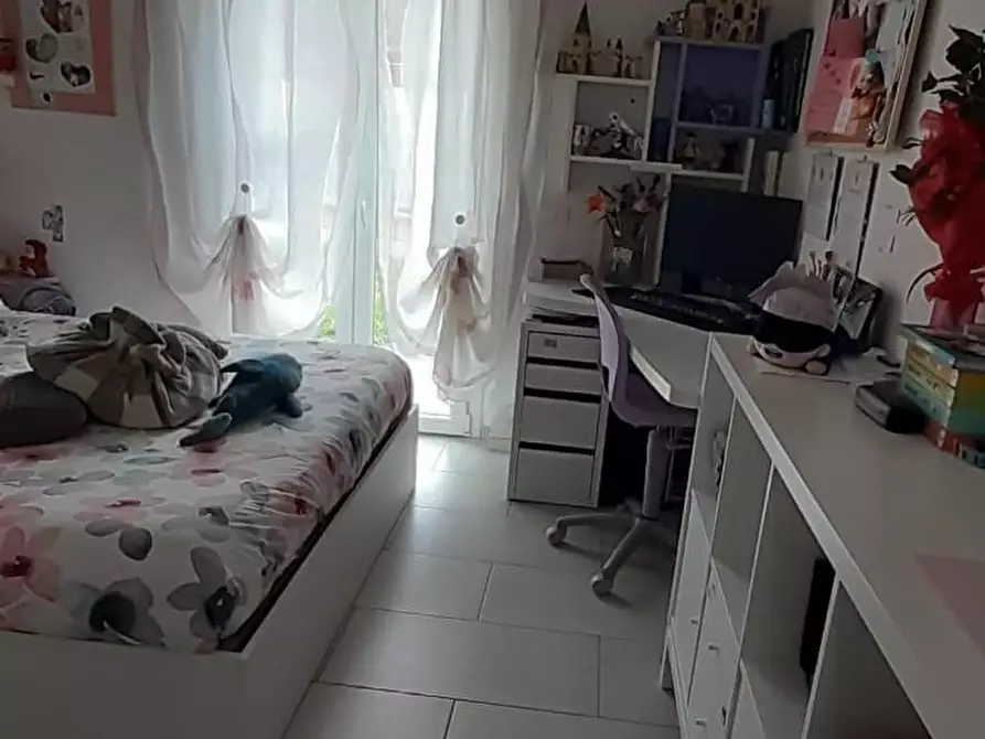 Immagine 4 di Porzione di casa in vendita  a Carrara