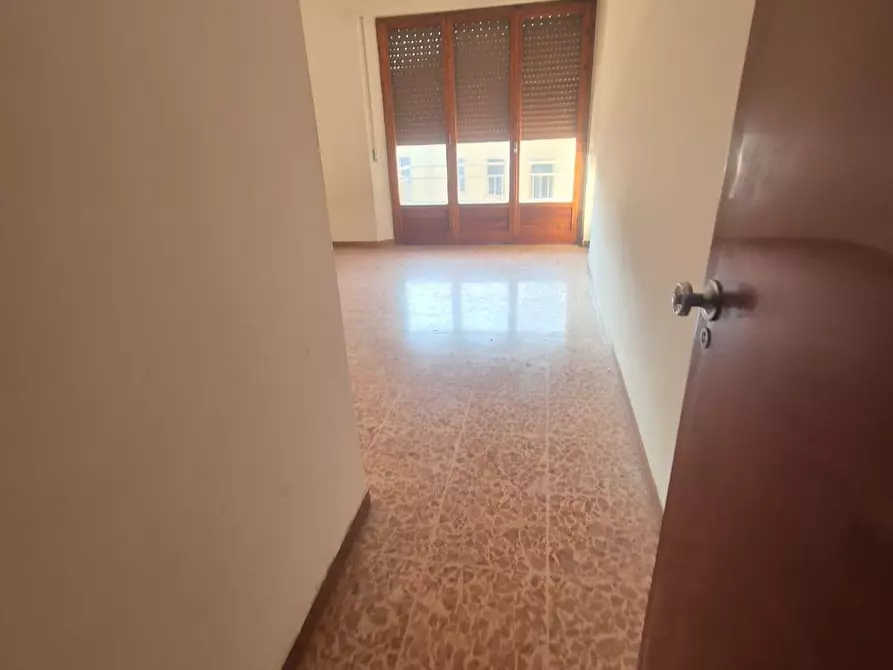 Immagine 4 di Appartamento in vendita  a Siena