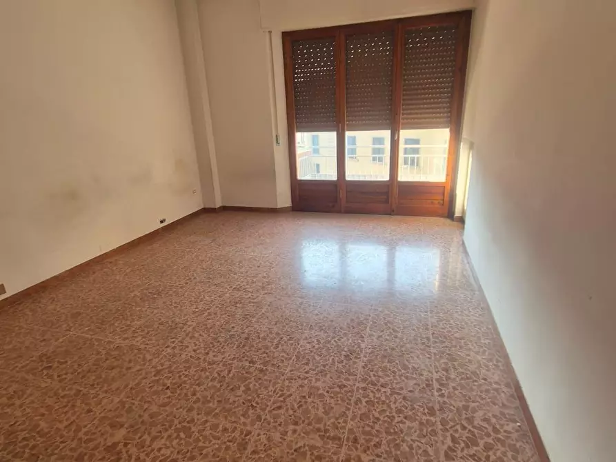 Immagine 5 di Appartamento in vendita  a Siena