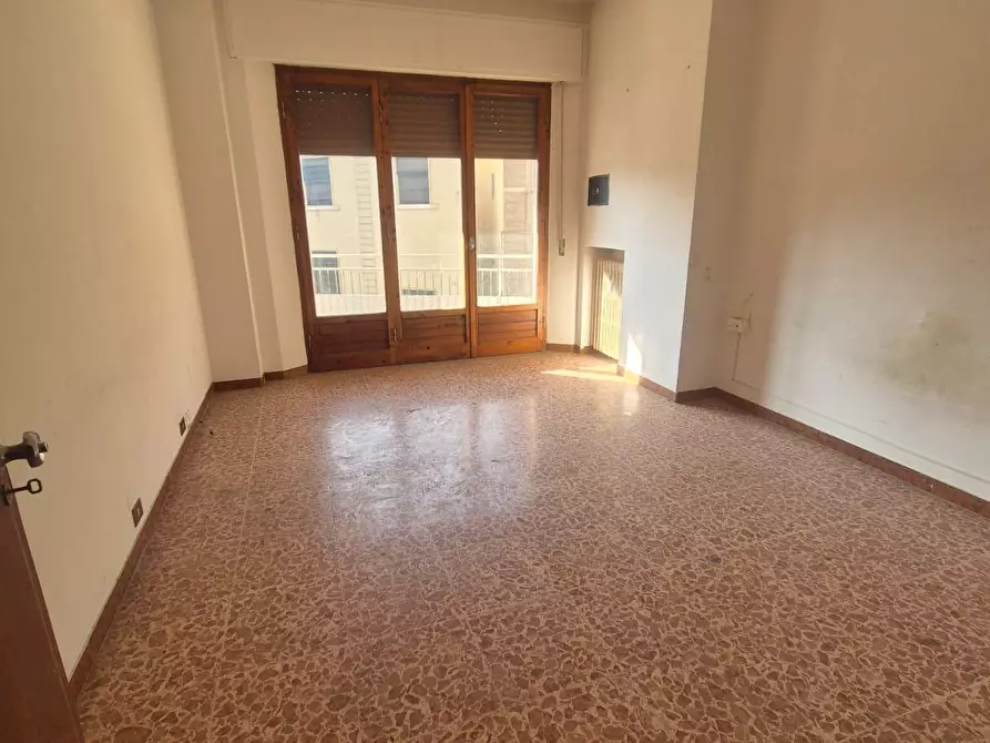 Immagine 14 di Appartamento in vendita  a Siena