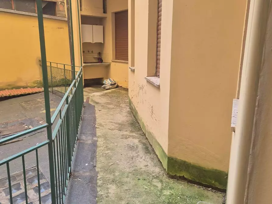 Immagine 23 di Appartamento in vendita  a Siena