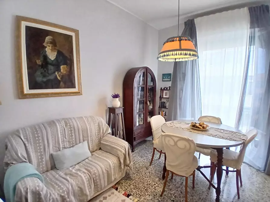 Immagine 13 di Appartamento in vendita  a Livorno