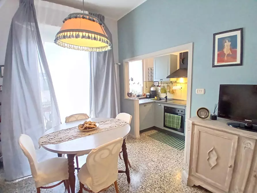 Immagine 9 di Appartamento in vendita  a Livorno