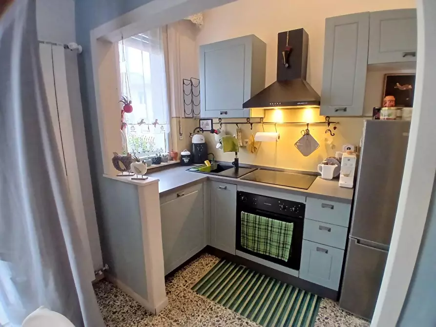 Immagine 14 di Appartamento in vendita  a Livorno